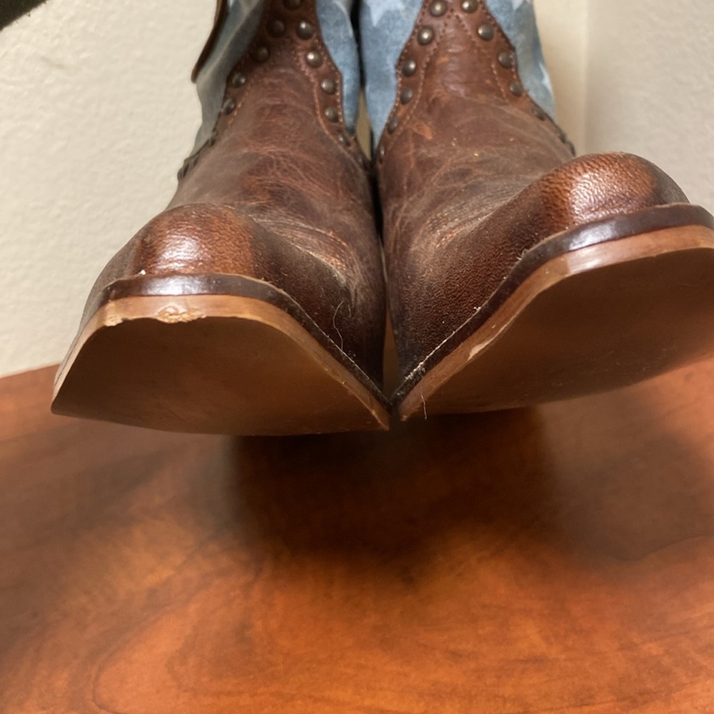 NWOT Women’s Shyanne Booties, size 10 - Picture 6 of 10